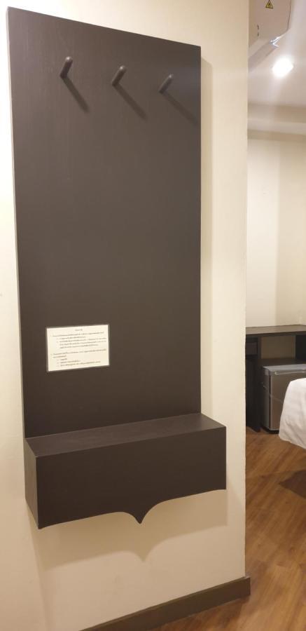 Vinary Hotel Sukhumvit Bangkok Exteriör bild